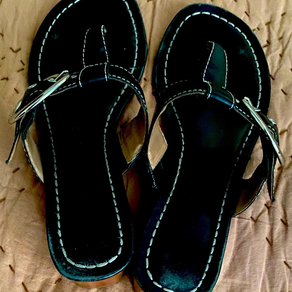 BERNARDO leather sandals